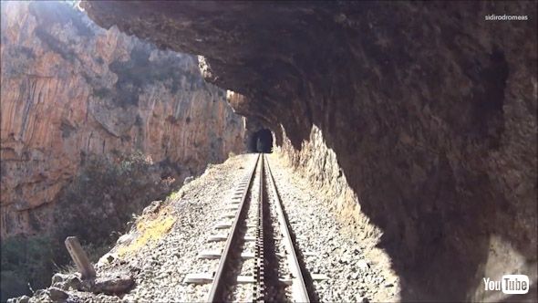 海外 鉄道 ギリシャ 登山 ラック式 アプト式 勾配 ナローゲージ