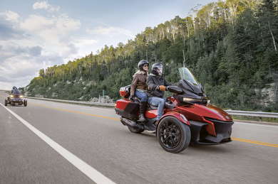 Can-Am Spyder トライク 3輪バイク
