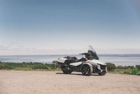 Can-Am Spyder トライク 3輪バイク