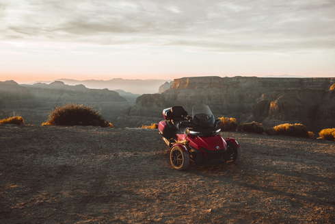 Can-Am Spyder トライク 3輪バイク