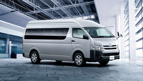 ハイエース カスタム 伊勢谷友介