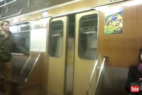ロシア 鉄道 ドア 故障