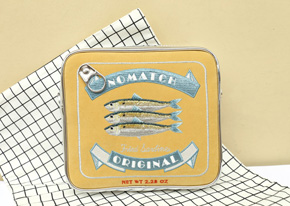 サーディン缶のポシェット・正面