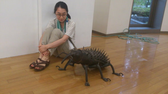 リース 雑草 草むしり 庭 陶芸家 奥村巴菜