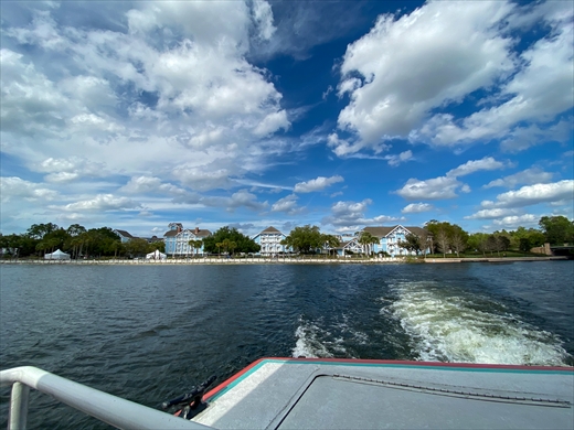 ディズニー ボート