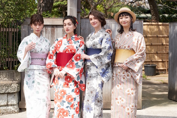 earth music&ecology」や「Maison de FLEUR」から浴衣が登場