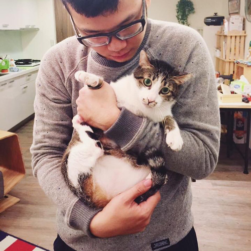 飼い主さんとカカさん