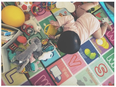 水嶋ヒロ 次女 娘 8カ月