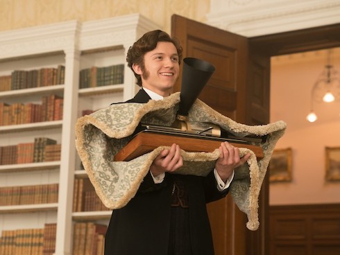 このネガキャンがひどい！映画「エジソンズ・ゲーム」の“電流戦争”が面白い「3つ」の理由