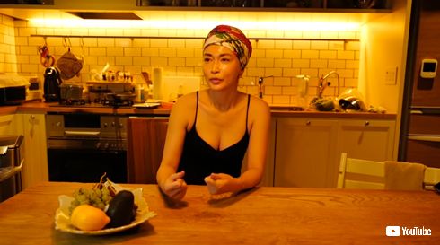 長谷川京子 YouTubeチャンネル 料理 キッチン 自宅