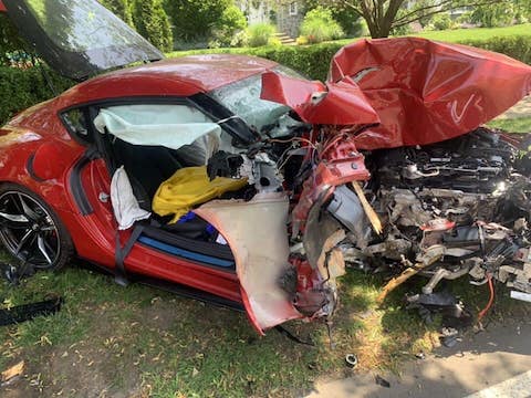 GRスープラ 事故 大破