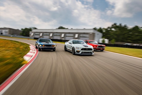 フォード「マスタング マッハ1」