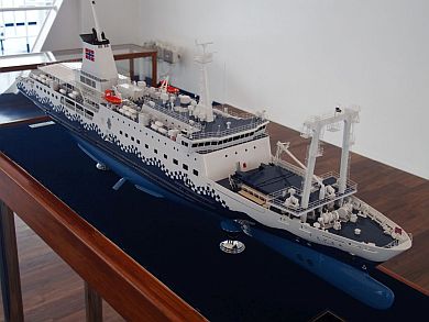 さるびあ丸 東海汽船 伊豆諸島 船旅