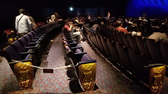 ディズニーランド営業再開