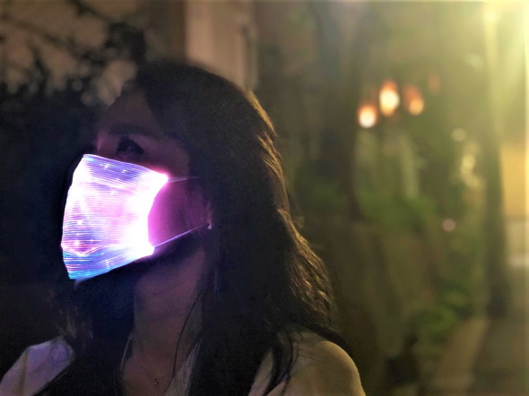 ライトアップマスク LED 7色 ゲーミング 虹色