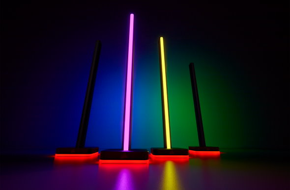 ゲーミング 照明 虹色 デバイス Corsair iCUE LT100