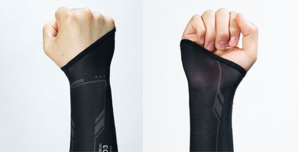 AIM COVER eスポーツ BeANCAが 虹色 発光 “AIM力アップ