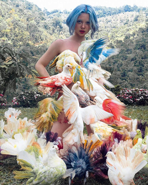 奇抜なパフォーマンスアート