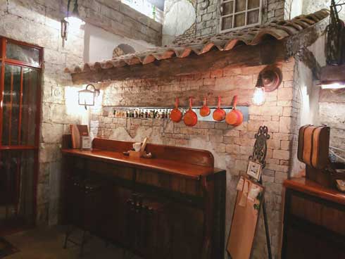 長野 店 冒険者ギルド ワイバーン Y.barn コンセプト 料理屋 モルタル造形