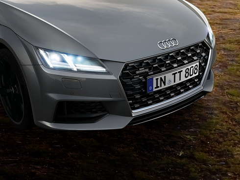 アウディ TT 生産終了