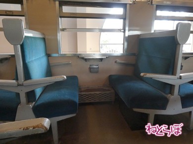 列車 座席の謎 クロスシート ロングシート