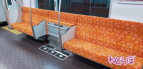 列車 座席の謎 クロスシート ロングシート