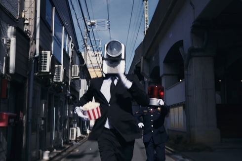 NO MORE映画泥 カメラ男 パトランプ男 パルクール リニューアルCM  YouTube