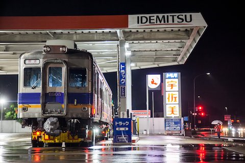 深夜 ガソリンスタンド 電車 大井川鐵道 南海電鉄