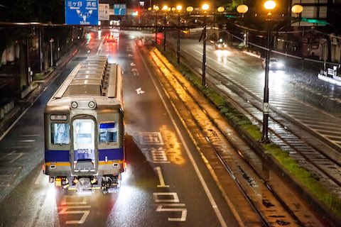 深夜 ガソリンスタンド 電車 大井川鐵道 南海電鉄