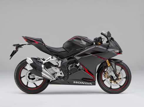 CBR-RR様確認 限定30周年カラー!! ホンダ新型「CBR1000RR-R／SP」登場、パワー