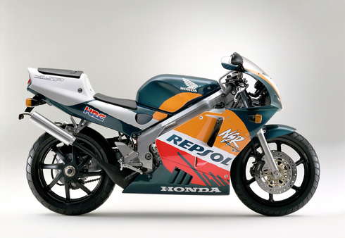 ホンダ CBR250RR MC51