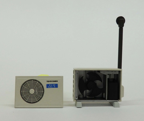 東芝全面協力だとっ……室外機1/20カプセルトイが登場 内部構造