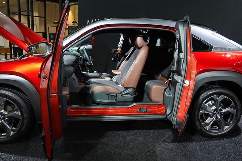 オートモビルカウンシル X-30