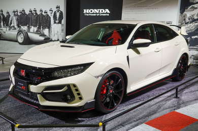 オートモビルカウンシル トヨタ ホンダ マツダ