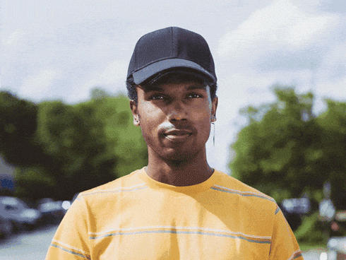 帽子とマスクが一体型になった「ハイドアマスク」　マスクの持ち運びが手軽に