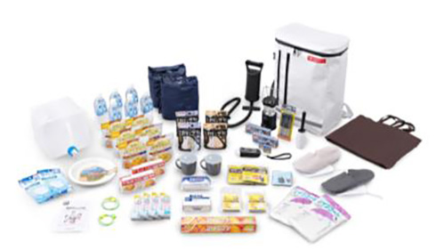 アイリスオーヤマ、自宅避難に特化「ライフラインボックス」など　東日本大震災を経験した防災士監修の防災セットを発売