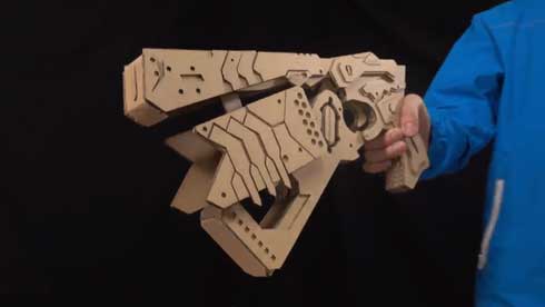 サイコパス ドミネーター ダンボール 工作 つくるさん