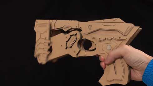 サイコパス ドミネーター ダンボール 工作 つくるさん