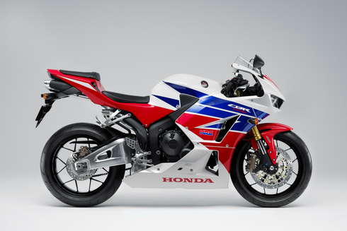 CBR600RR 新型 復活
