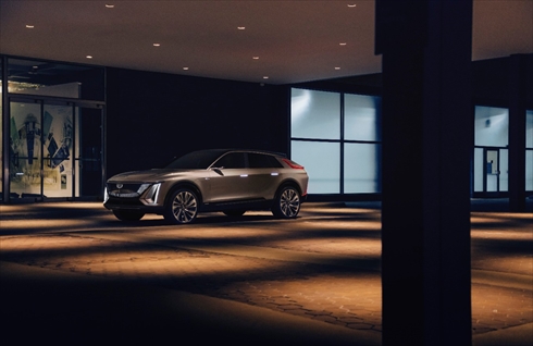 キャデラック「リリック」