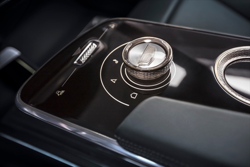 キャデラック「リリック」