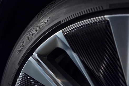 キャデラック「リリック」