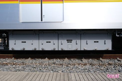 東京メトロ 17000系 外観