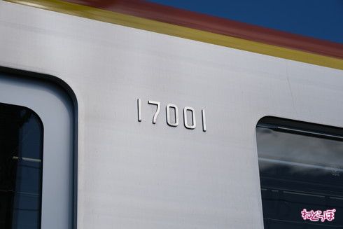 東京メトロ 17000系 外観