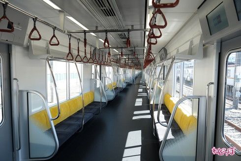 東京メトロ 17000系 内観