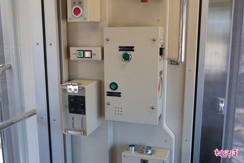 東京メトロ 17000系 運転台