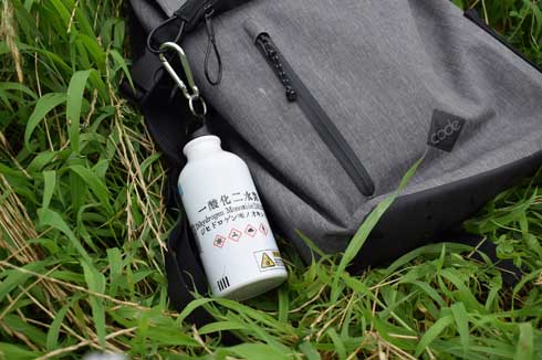 事実しか書いてない水筒 一酸化二水素筒 もにゃゐずみ