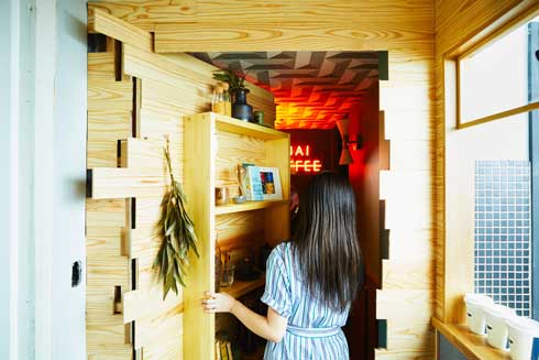 表向き コーヒースタンド 裏でこっそりバーを営んでいる 店 JANAI COFFEE 恵比寿