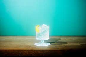 表向き コーヒースタンド 裏でこっそりバーを営んでいる 店 JANAI COFFEE 恵比寿