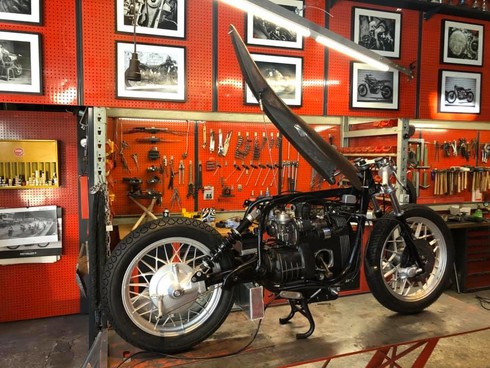 キングストン カスタム BMW